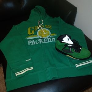 Greenbay Packers Mitchell and Ness zipper hoodie